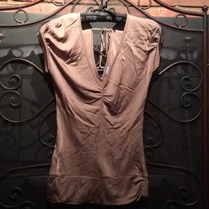 Kenneth Cole Reaction SS SHIMMER Vneck blouse XS